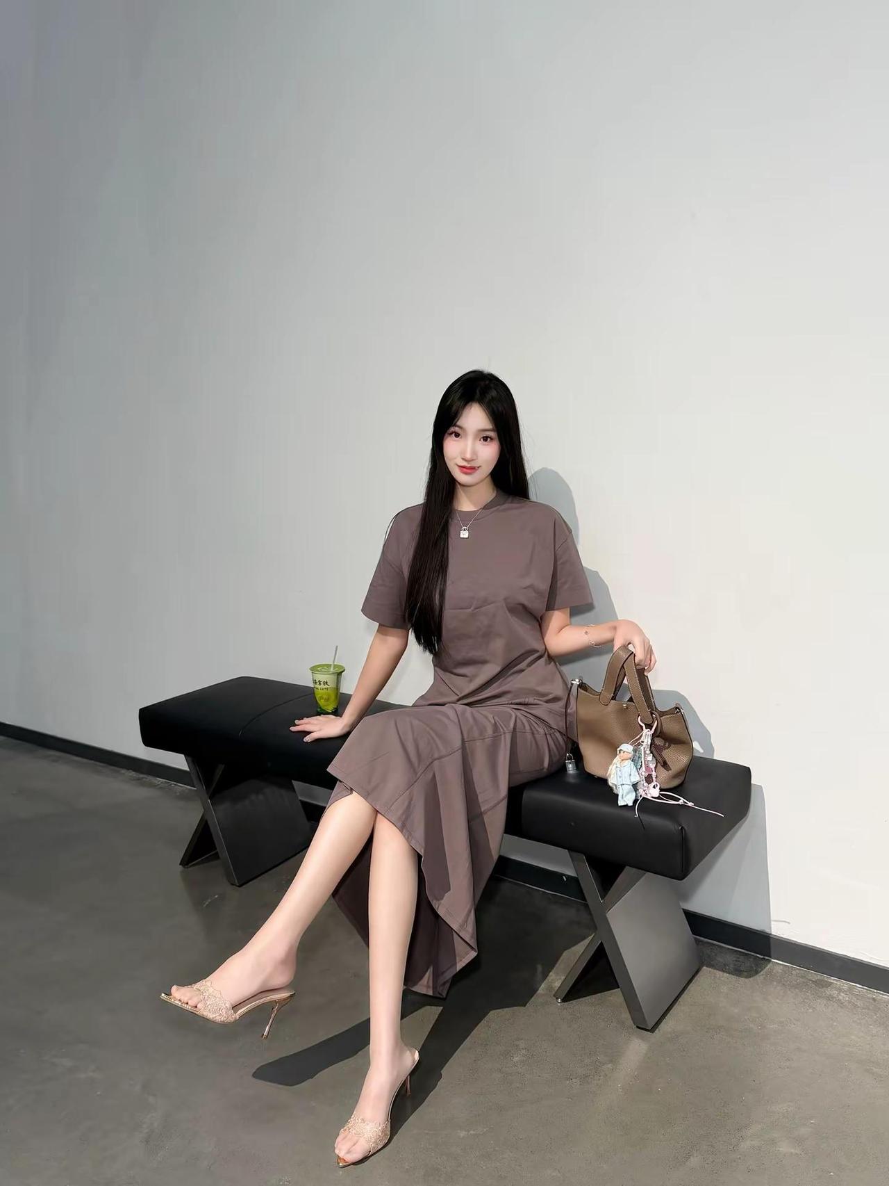 有些事情没有对错 大家在这世上做任何决定都只是想让自己幸福一点