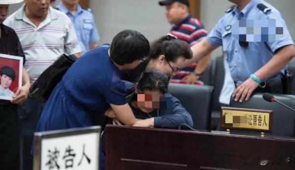 天津，男子的女友被确诊癌症，他不但没分手，还心急火燎和她结了婚，丈母娘长了个心眼