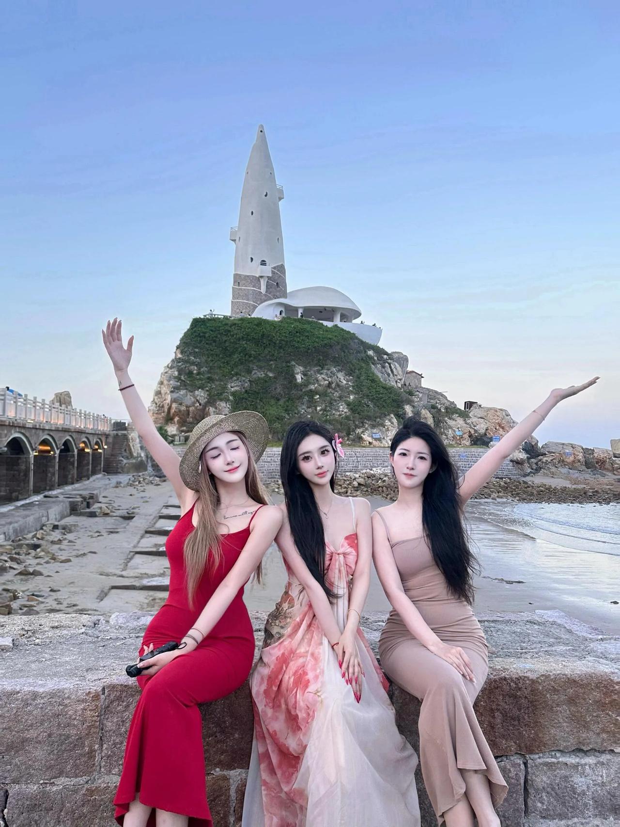 海边三姐妹