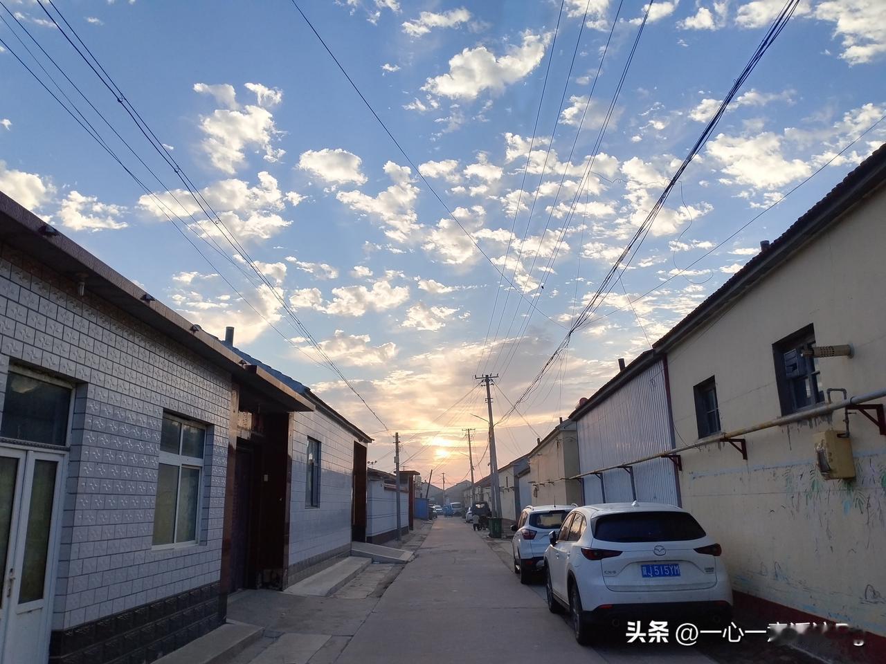 众友友早上好！
今天是9月6日星期天，日出时间5.43分，日落时间6.33分，白
