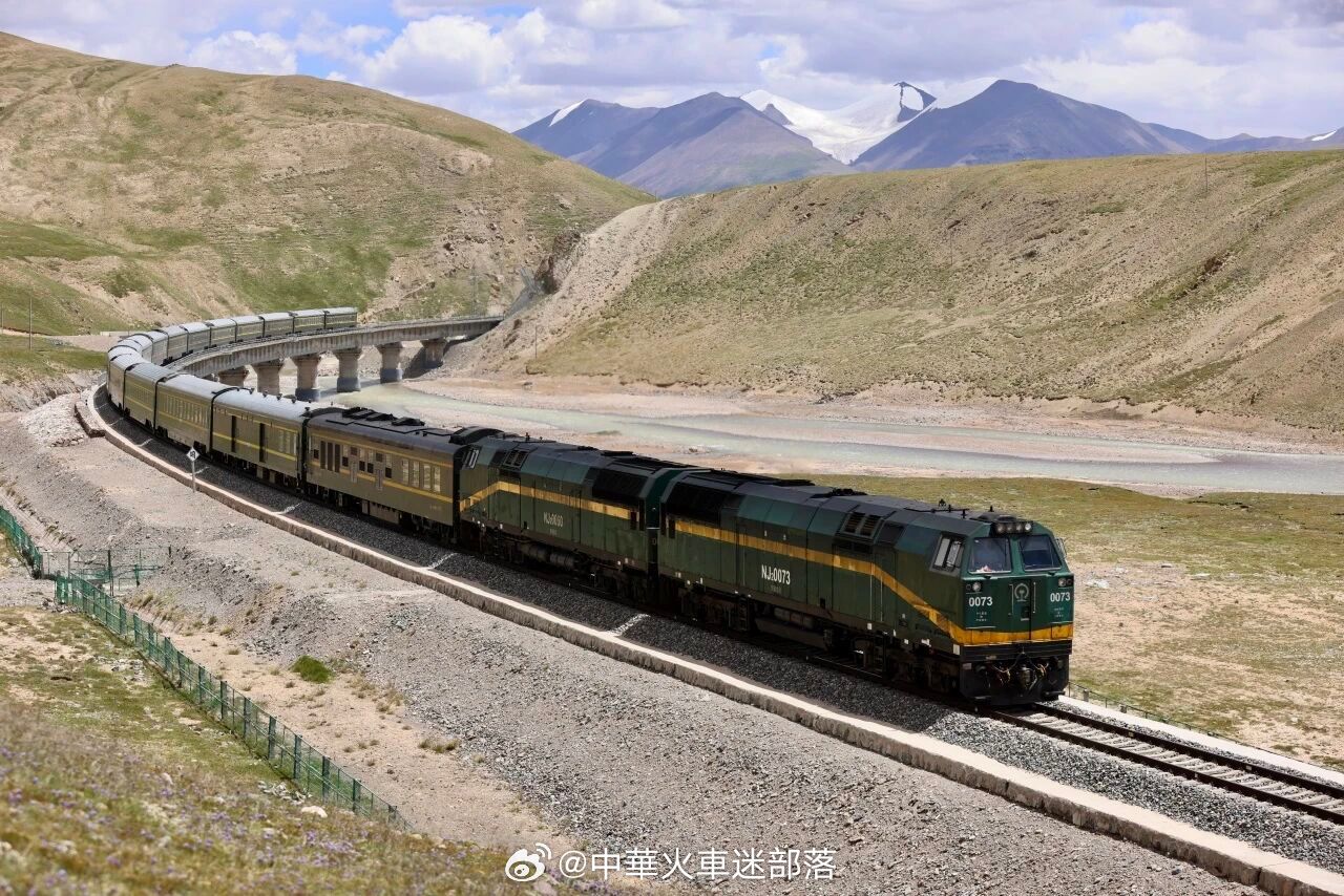 国铁头条【关注！7月1日，高原铁路实行新列车运行图】自7月1日起，全国铁路实行新
