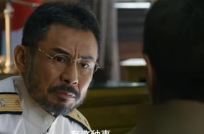 武木一郎这招太狠了！他根本不是在挑拨离间，而是在给藤田的怀疑“递刀子”。先告状大