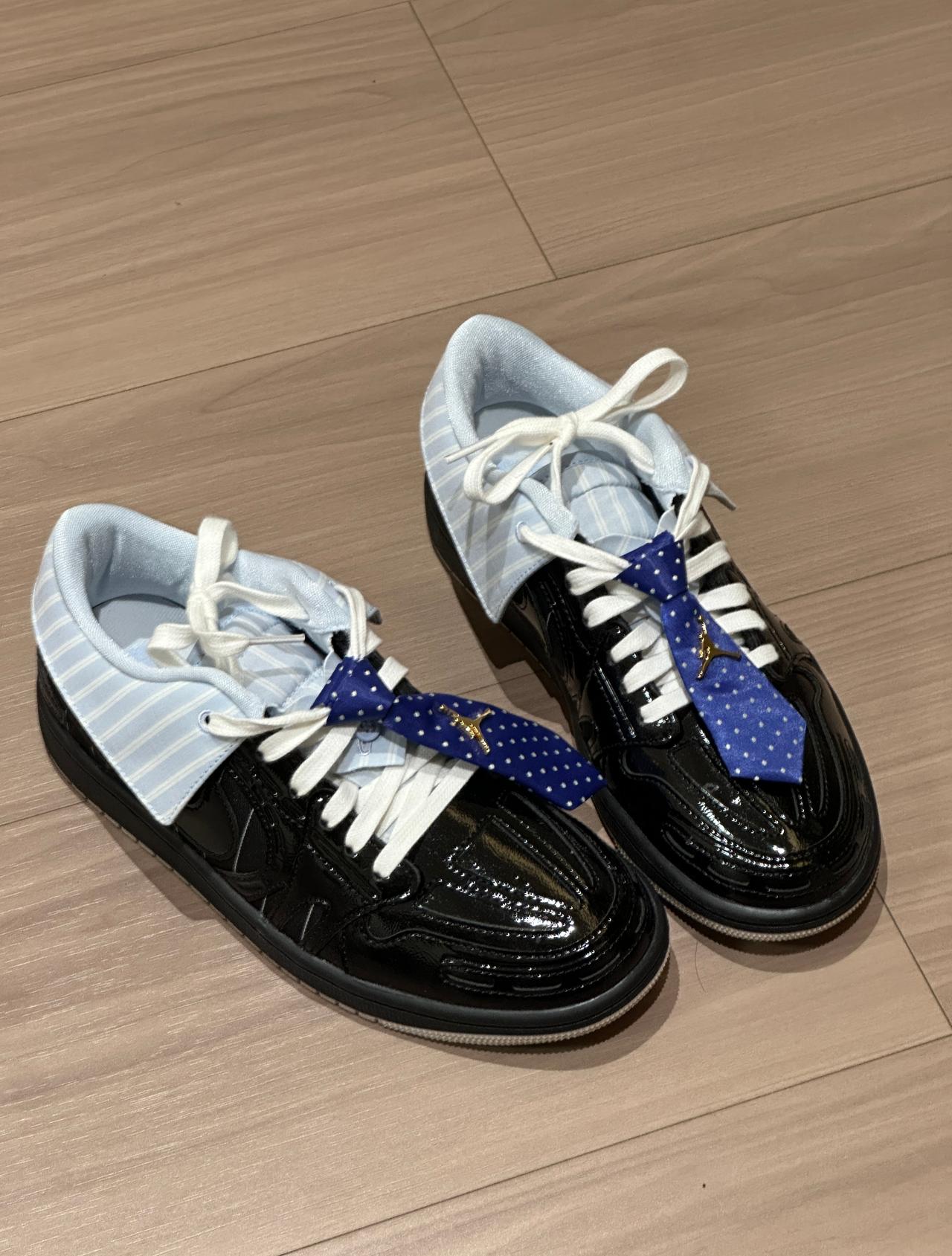 get一双奇奇怪怪的👟
+1 ​​​