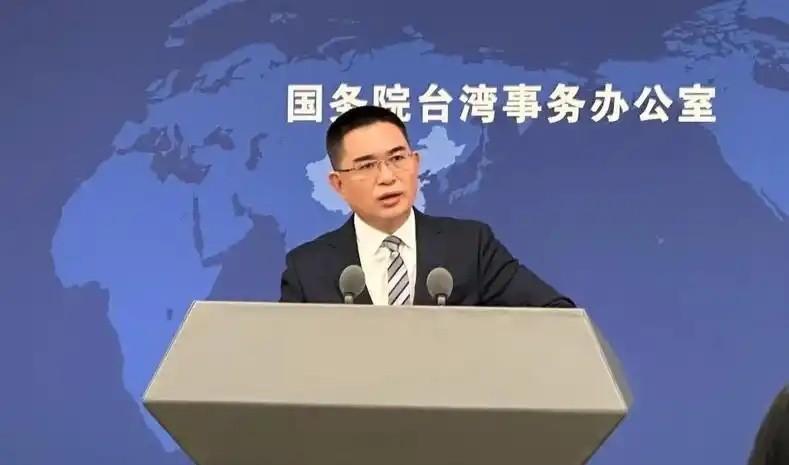与其说是害怕一个导航软件，不如说是害怕台湾民众在地图上发现，通往未来的路其实一直