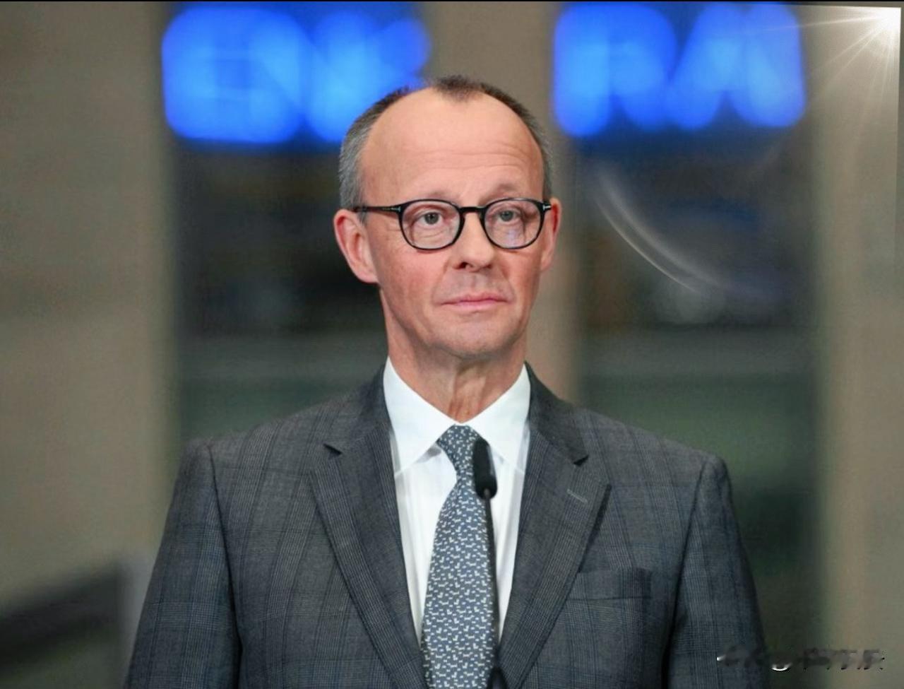 德国彻底转向！默茨率豪华团访华：不跟美国加税，来华只签大单

2026年2月18