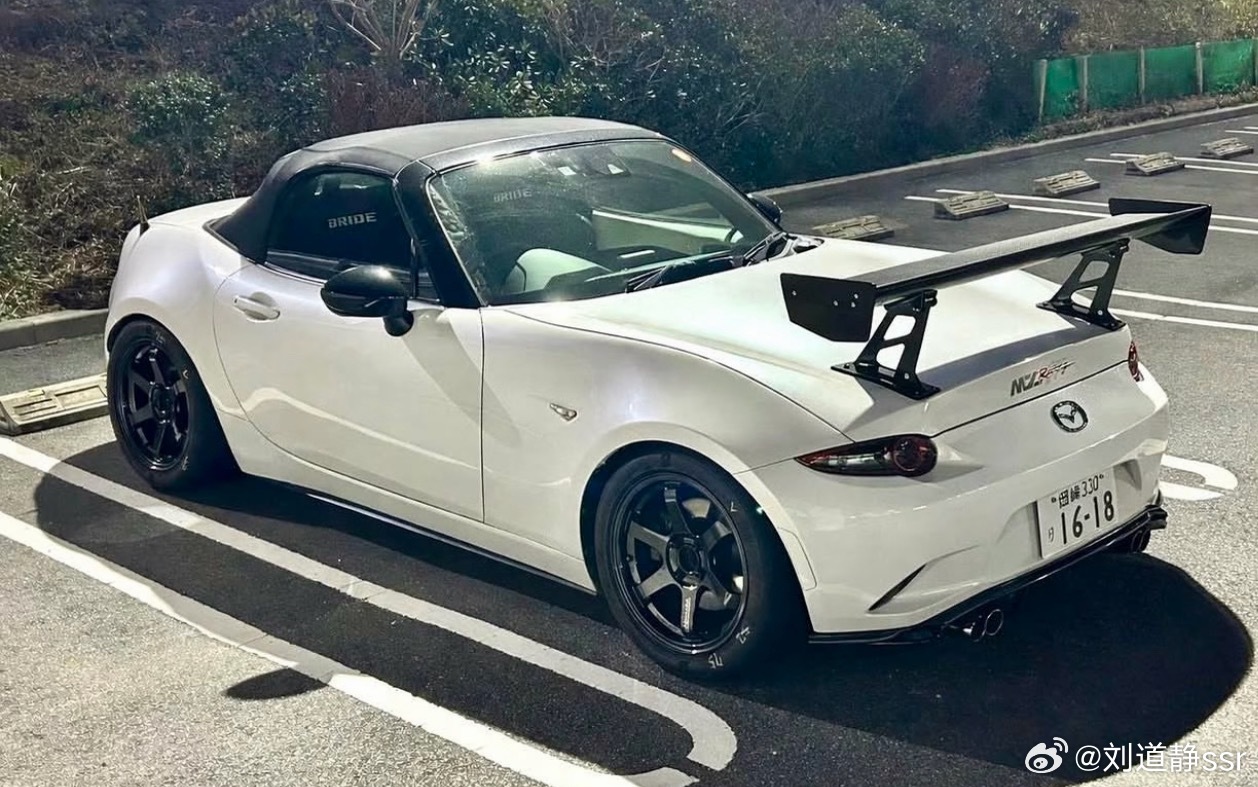 是我没睡醒还是他装反了？ 北京