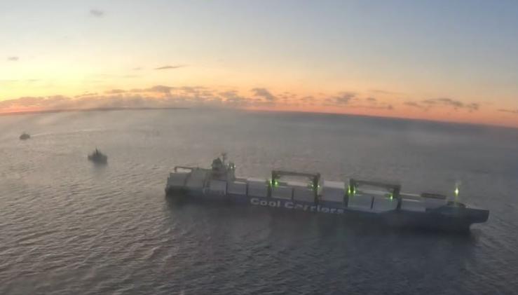 “大胆！爱沙尼亚海军已扣留一艘挂巴哈马国旗的集装箱船，该船正驶往俄罗斯”，当地时