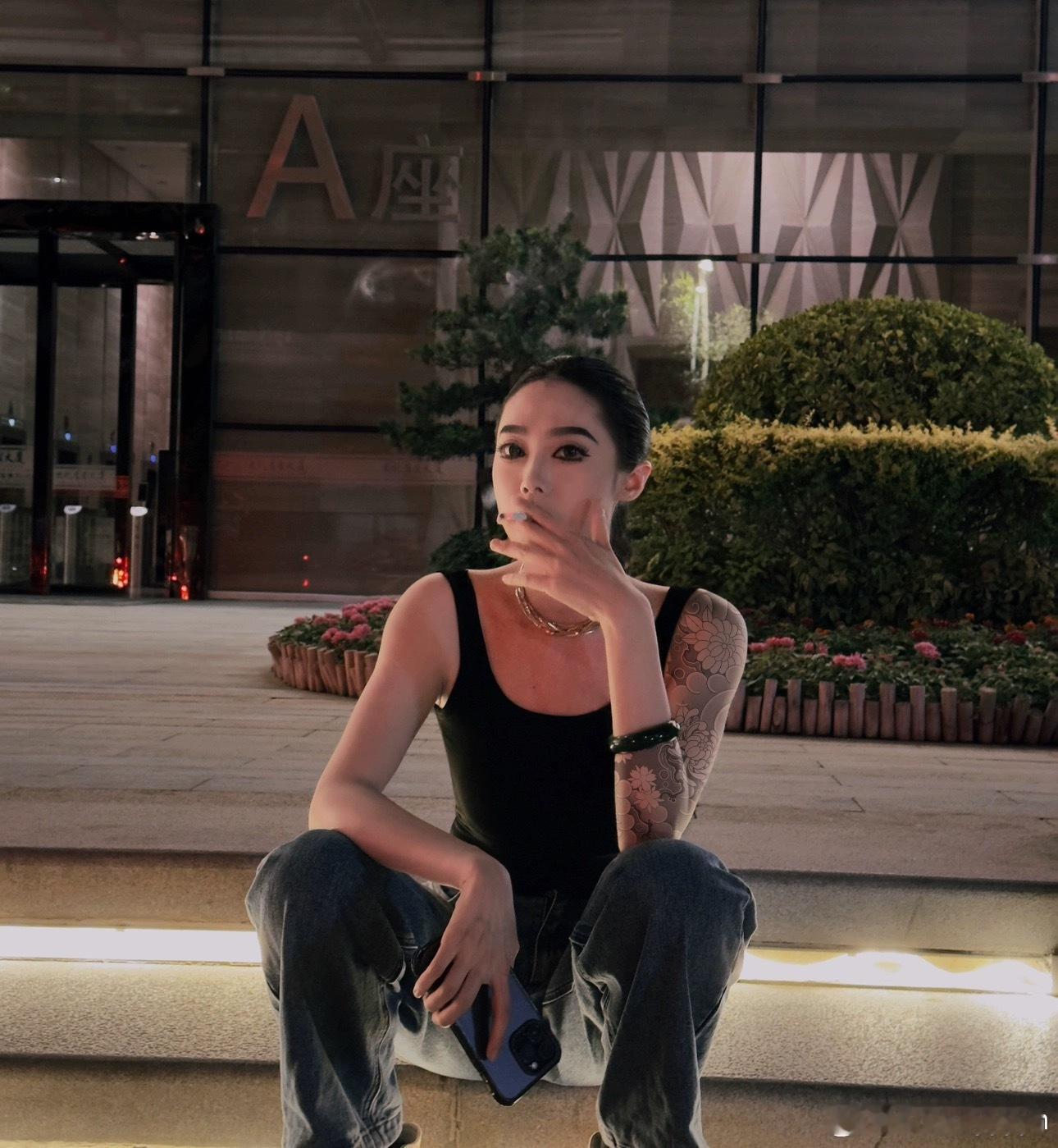 我老公说他就是黄亦玫，我是方协文……保姆育儿嫂给他请着，还能上班放松一下，他天天