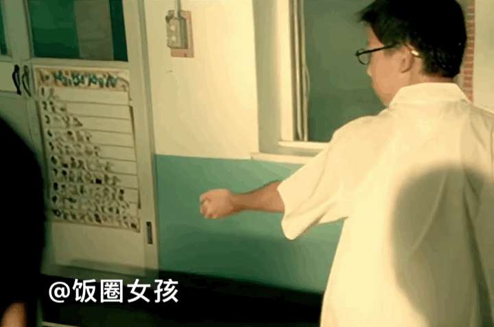 三年二班许光汉同学，你妈妈给你带旺仔牛奶#周杰伦三年二班里男主角是许光汉# ​​