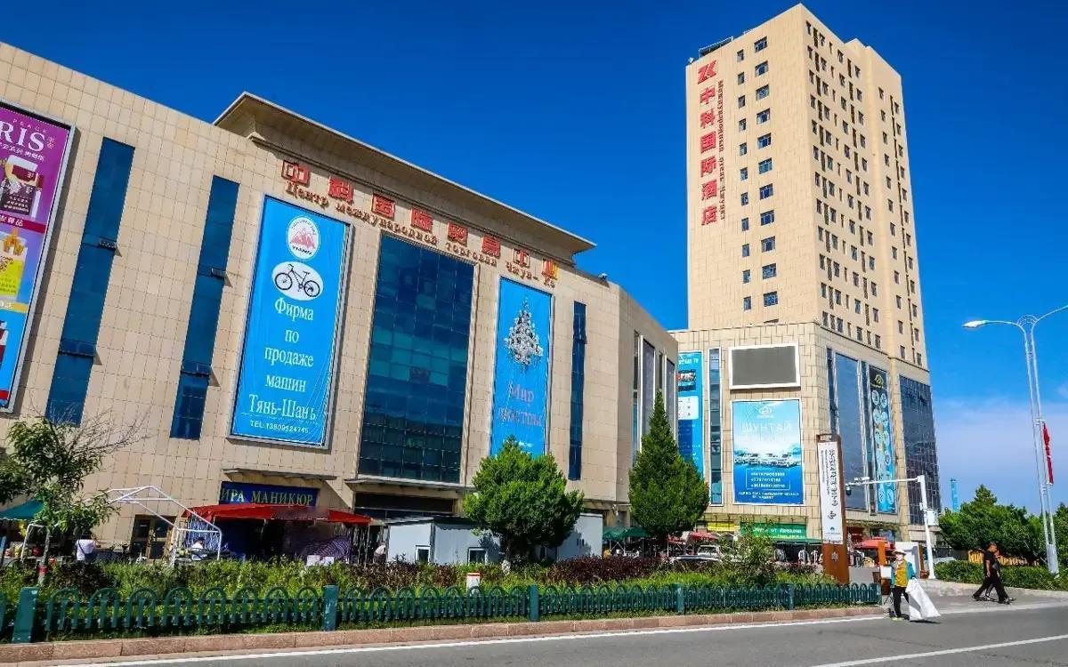 一吨煤可以生产220-240升柴油。中国在利用煤炭生产液体燃料方面处于世界领先地