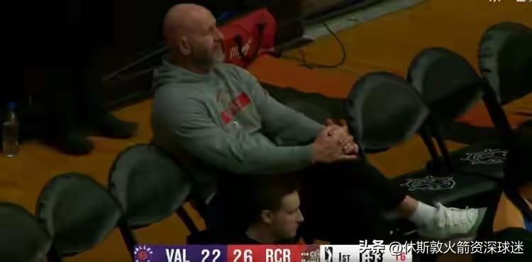 杨瀚森打比赛给人的感觉，就是在按部就班的打比赛，而不是那种上场就拼命，全力要把对