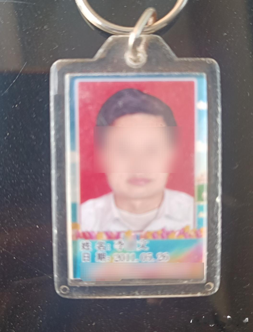 “他把小半生都奉献了给学校，结果不应被这么亏待的”！广东东莞，一民办学校男老师被
