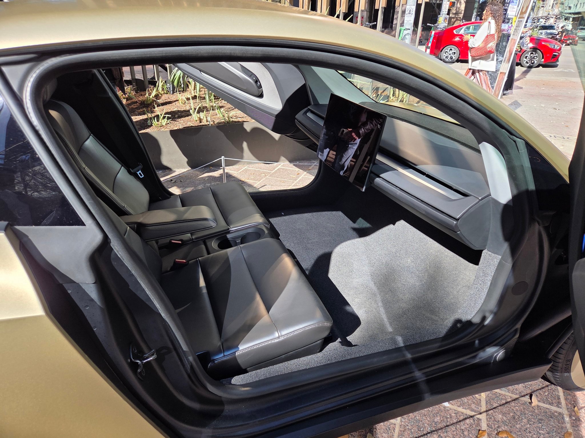 特斯拉Cybercab更多细节 