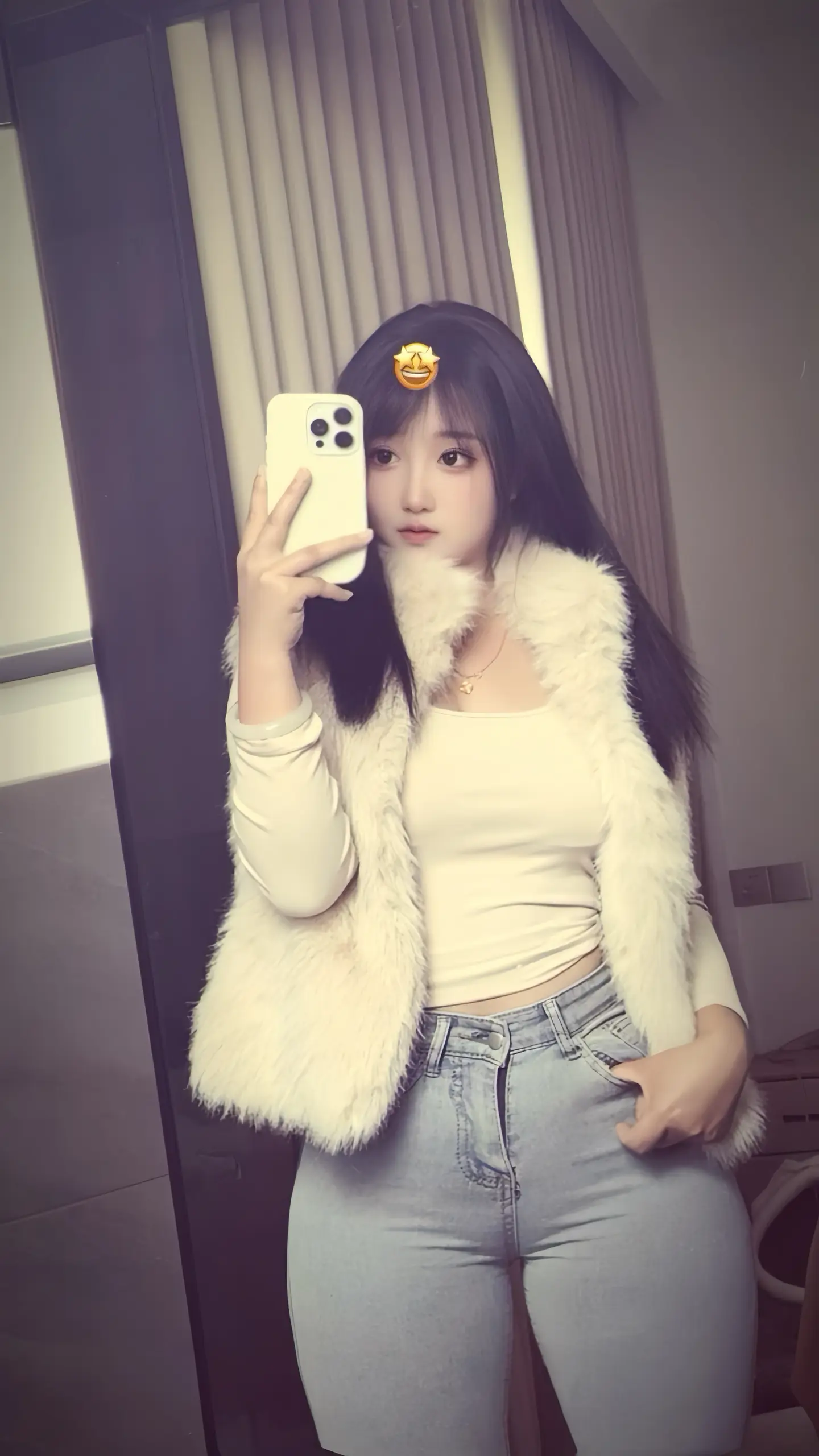 我不敢去依赖任何一个人  我害怕有一天一个人离开我那我只能站在原地手足无策