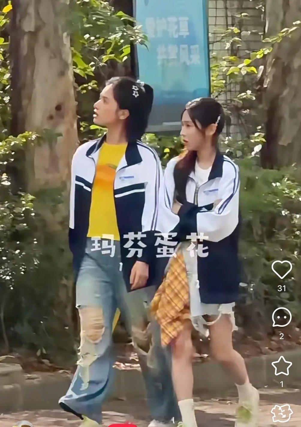 内娱土偶top来了，好可怕的造型。。。张婧仪你被威胁了就眨眨眼 