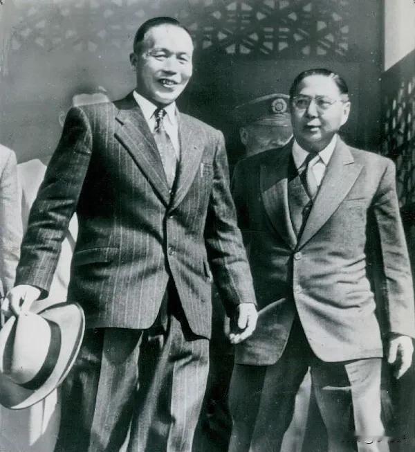 我爸孙中山，我是民国太子爷，孙科咋没李宗仁票数多，他算不算近现代的“阿斗”？
我