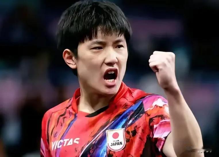 张本智和亦有不少可爱之处！
因为张本智和比较张狂，国内观众对他印象不佳，抨击他的