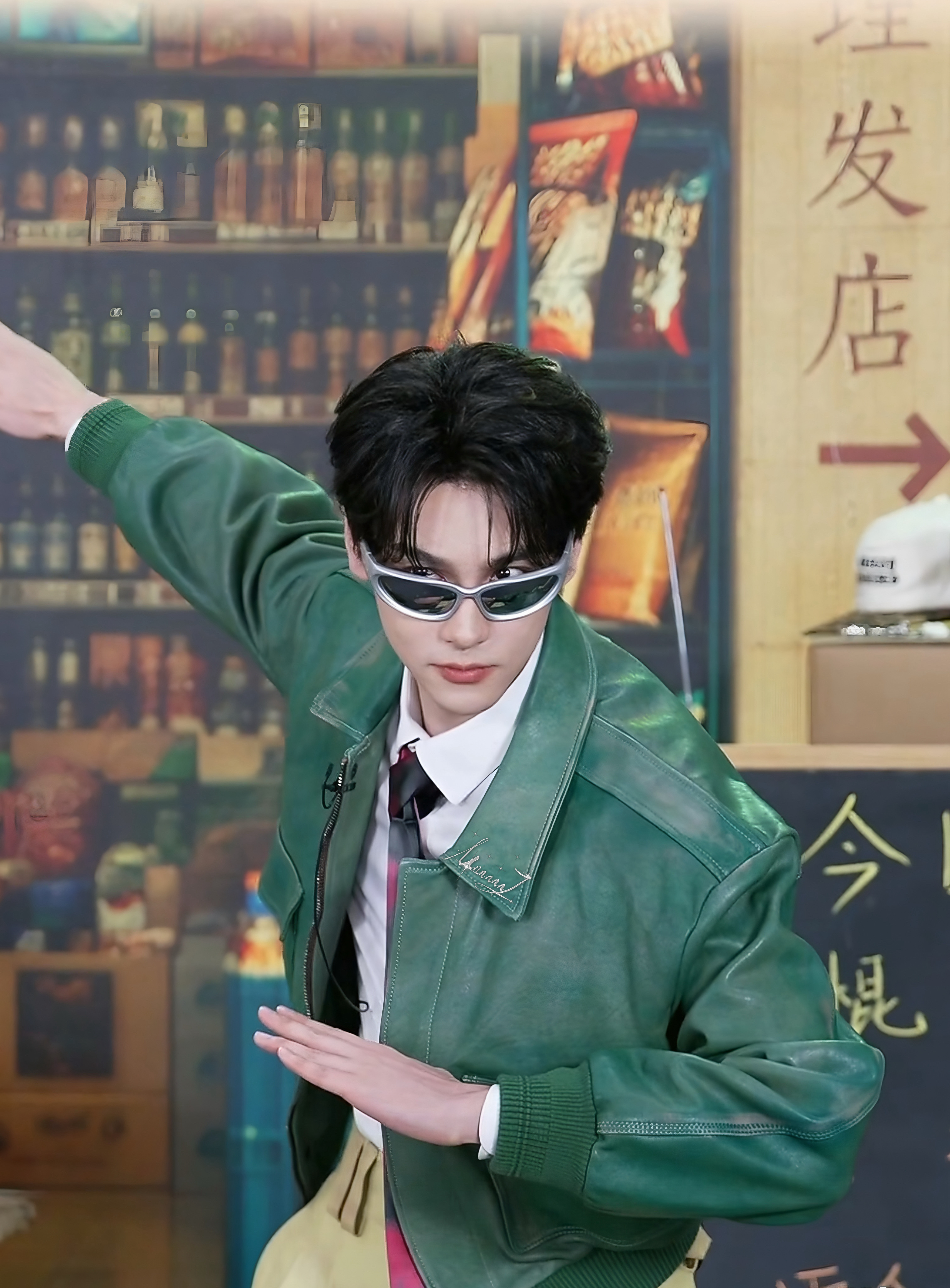 田栩宁 德施曼直播截修ps：大伯你的大头有点抢镜！！！！！ 