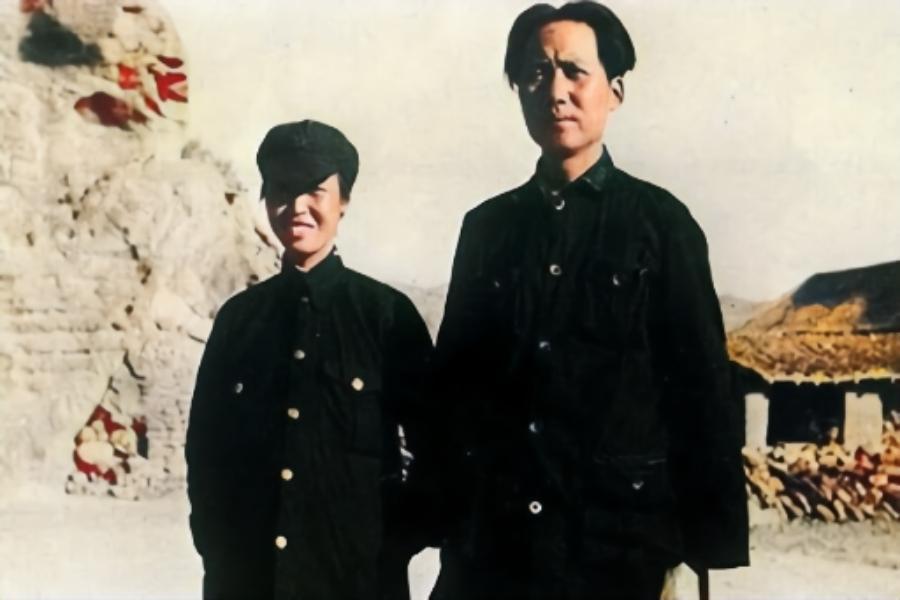 今天，是毛泽东的夫人贺子珍逝世40周年纪念日，1984年4月19日，贺子珍因病医