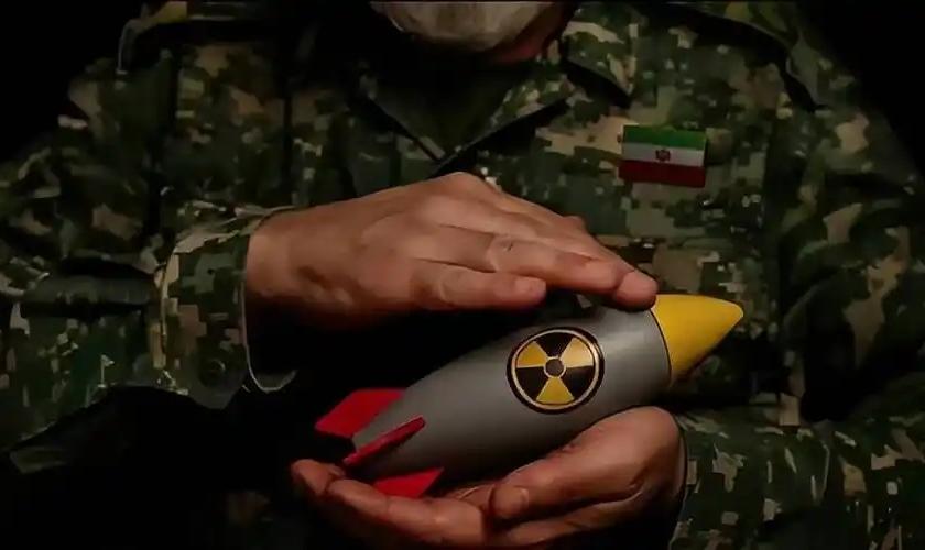 全世界有核武器的国家那么多，伊朗为什么不能拥有？
 
很多人都有个疑问，全世界有