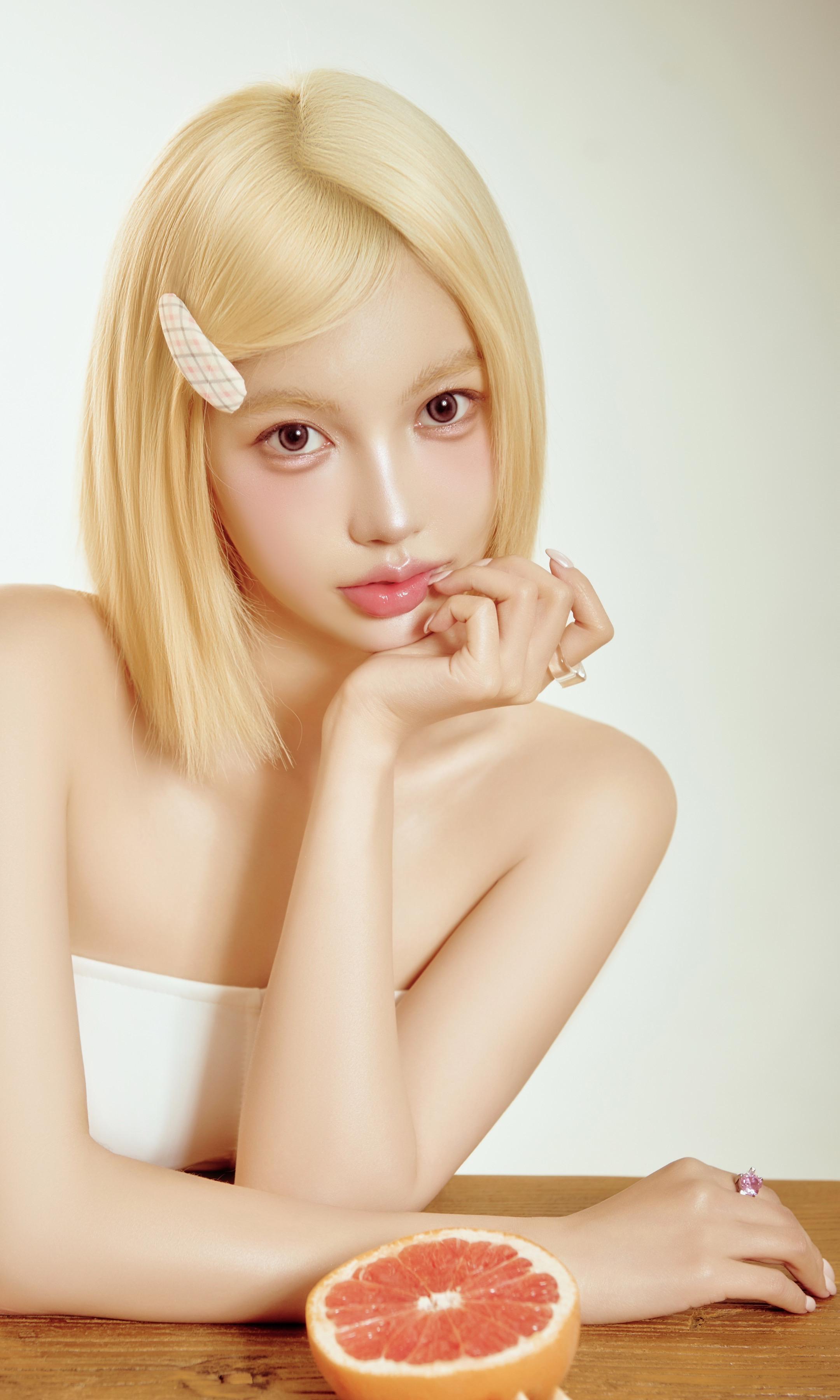 金发色太韩系了。