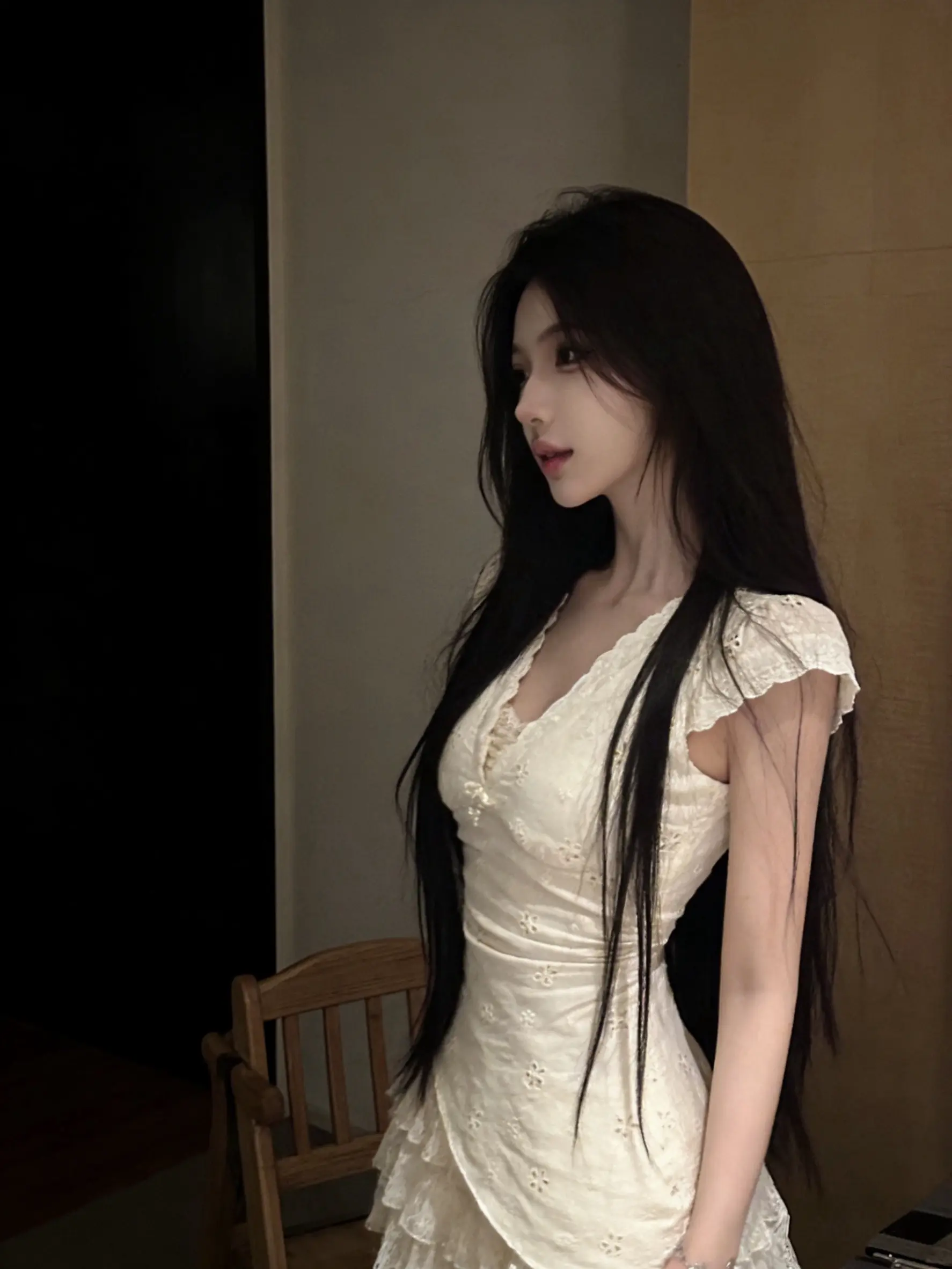 穿搭 无法拒绝温柔感小裙子 初恋裙 纯欲白色蕾丝连衣裙 纯欲天花板