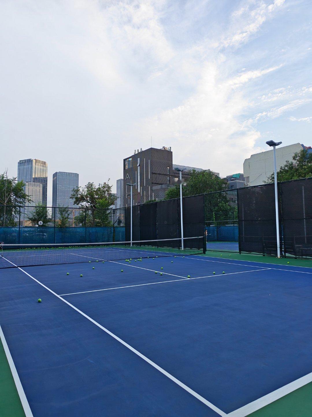 26度北京打球🎾刚刚好 
