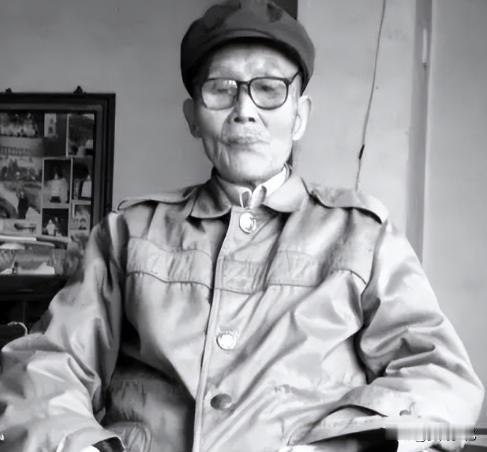 21岁湖北小兵血战长沙！弃国产旧枪夺日寇刺刀，连杀3敌血染街巷
 
1941年第