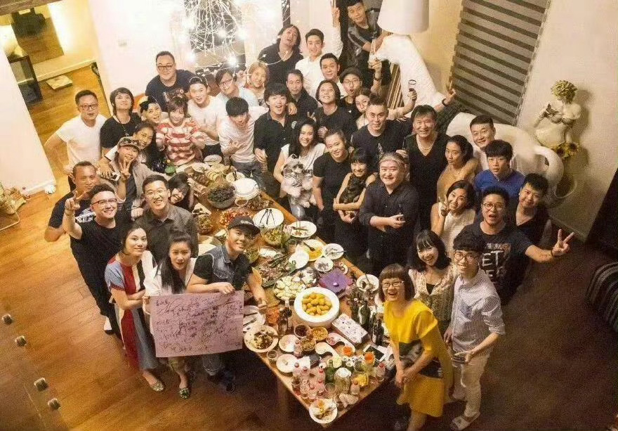 刘欢之前的聚会里有李行亮和麦淋这个聚会就是再见爱人里面麦淋吐槽的那次聚会吧？说她