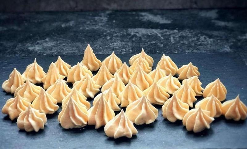 1952年，我国从苏联引进了20克珍贵的蛔蒿种子，平均分成4份，在专人保护下分别