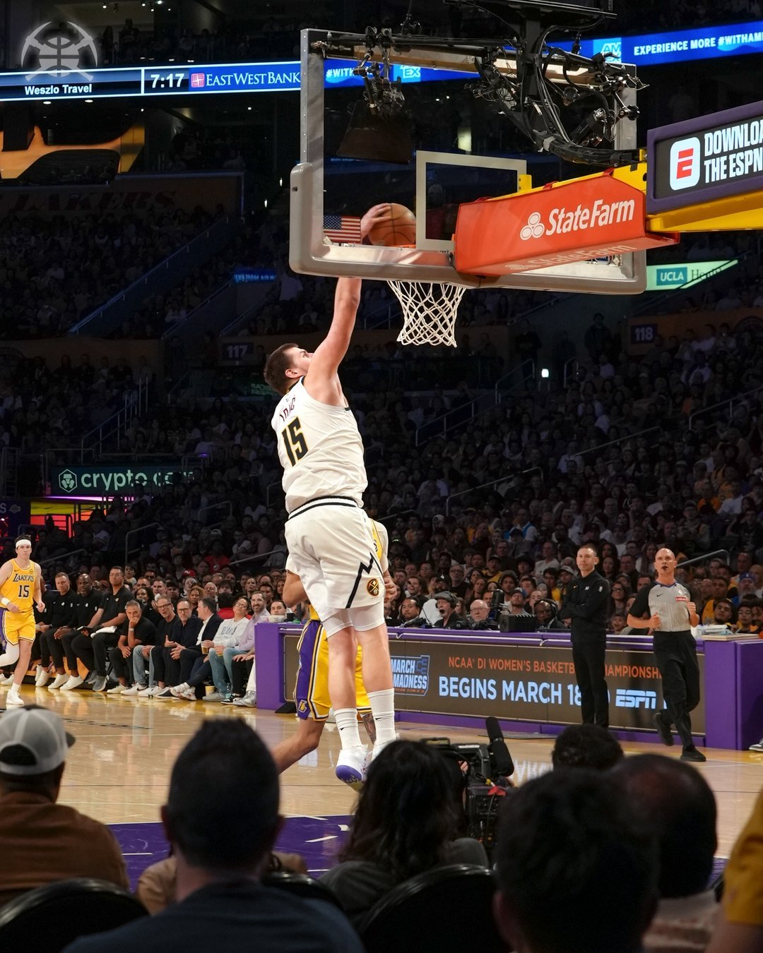 气顺过来了啊，最后七分钟怎么说？你见过这么快的约基奇吗 掘金vs湖人