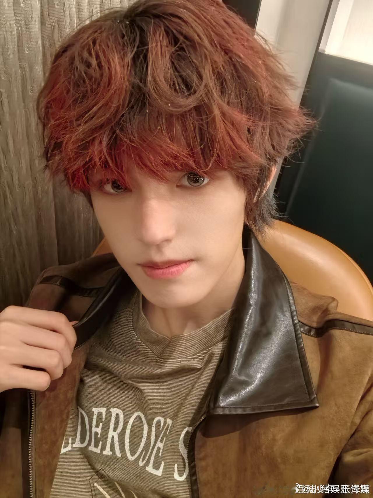 张泽禹荣耀之战发文 从彩排到正式演出都能看出张泽禹的专注，荣耀之战每一处细节都打