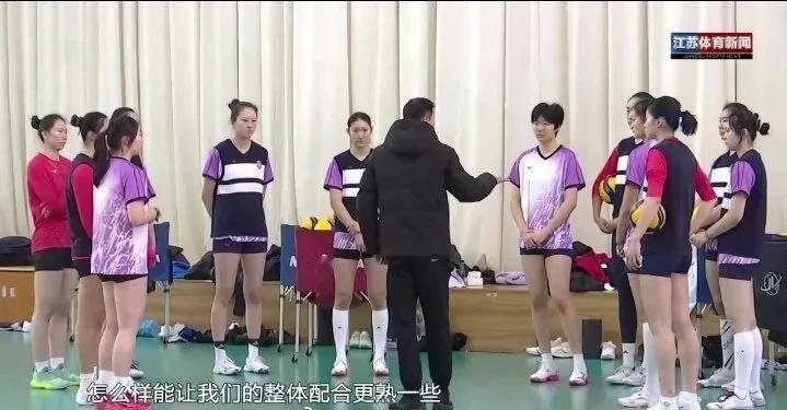 15：30   年轻的江苏中天钢铁女排Vs河南双汇女排


全运会开完了，有的女