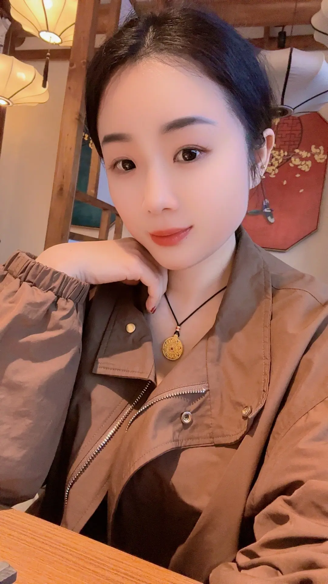 与其去追一个不爱你的人，还不如去接受一个爱你如命的人