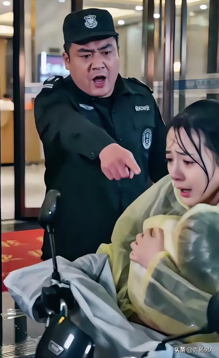 继“遇见小面”起诉夫妻档遭全民怒骂之后，“顺德渔村”也被全网骂上了热搜。

6月