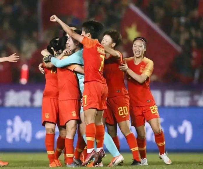 抗韩继续，今晚东亚杯中国女足再战韩国女足。
恐韩症只发生在男足身上，中国女足从来