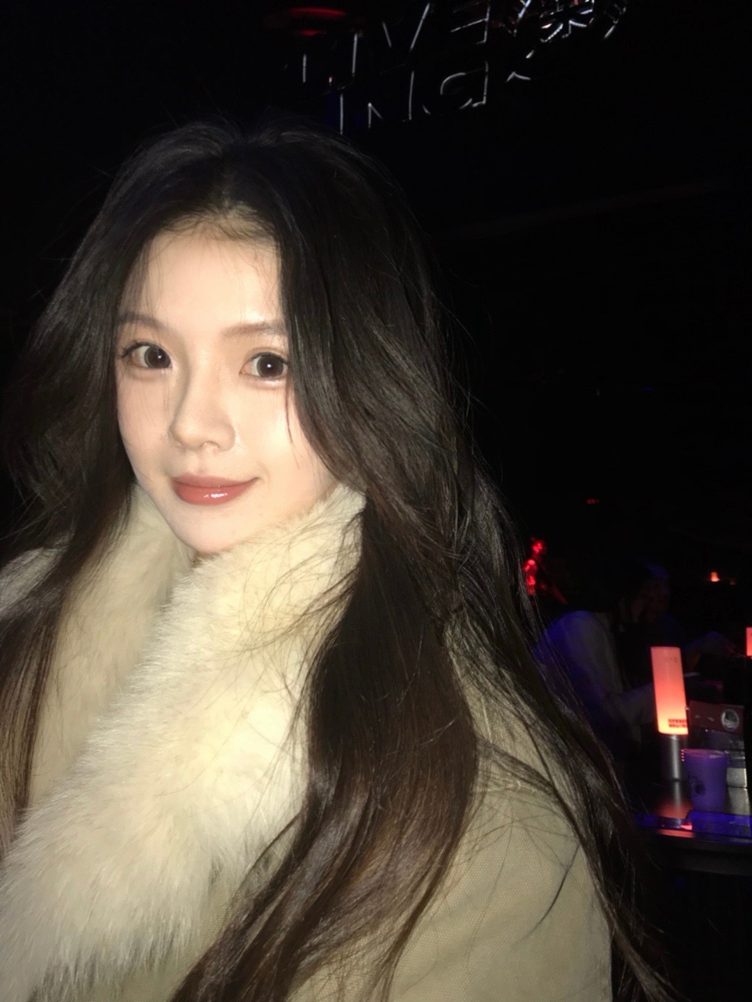 人总是害怕一些未知的东西 未发生的事情 直到某一天发现一切都不过是尔尔 拥有今天