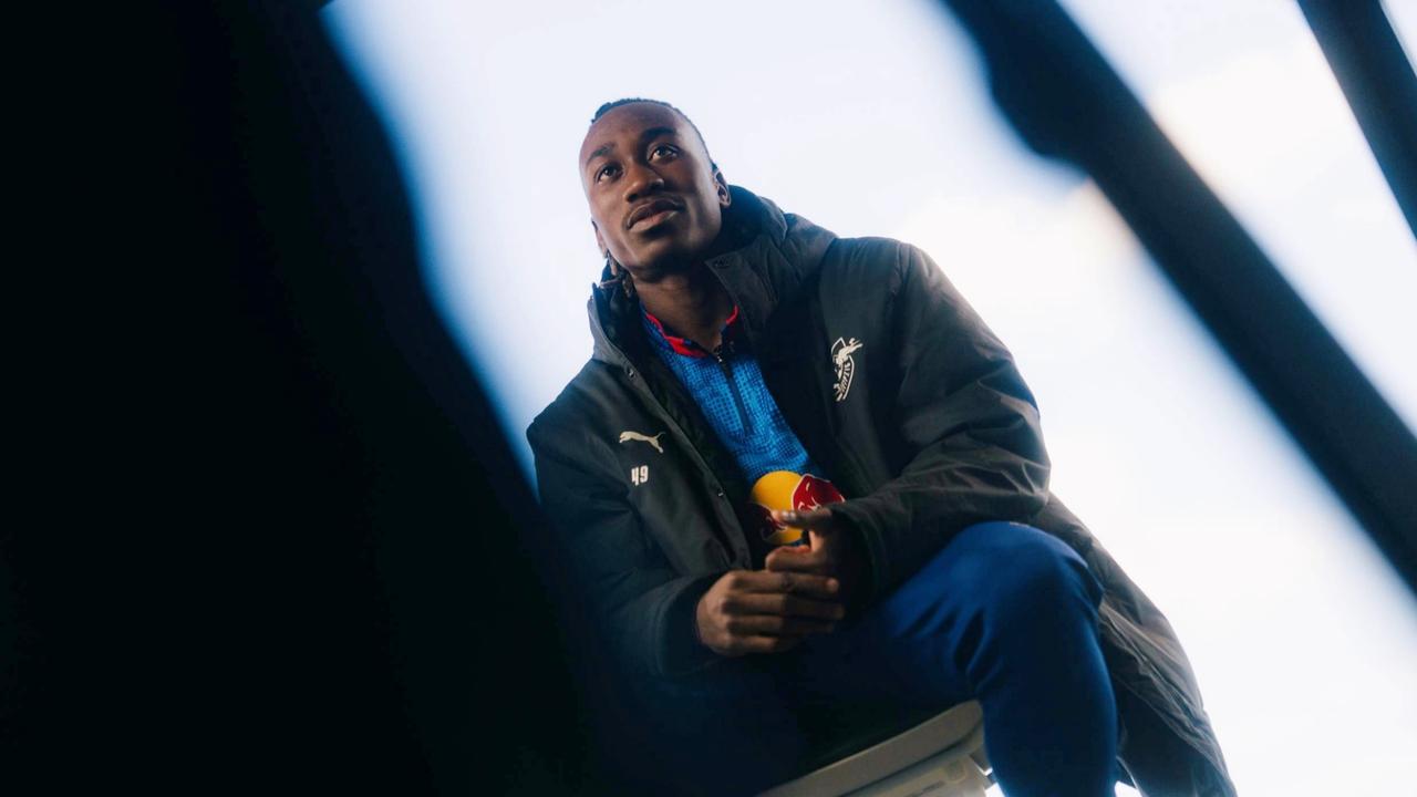 德媒消息：莱比锡边锋迪奥曼德已经成为了利物浦为萨拉赫寻找接班人的头号目标。
利物