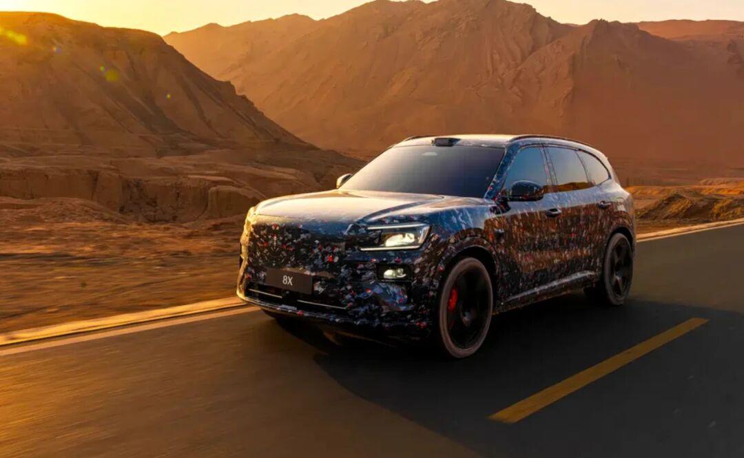 2026年期待车型：极氪8X
极氪8X是基于浩瀚超级电混架构打造高性能旗舰车型。