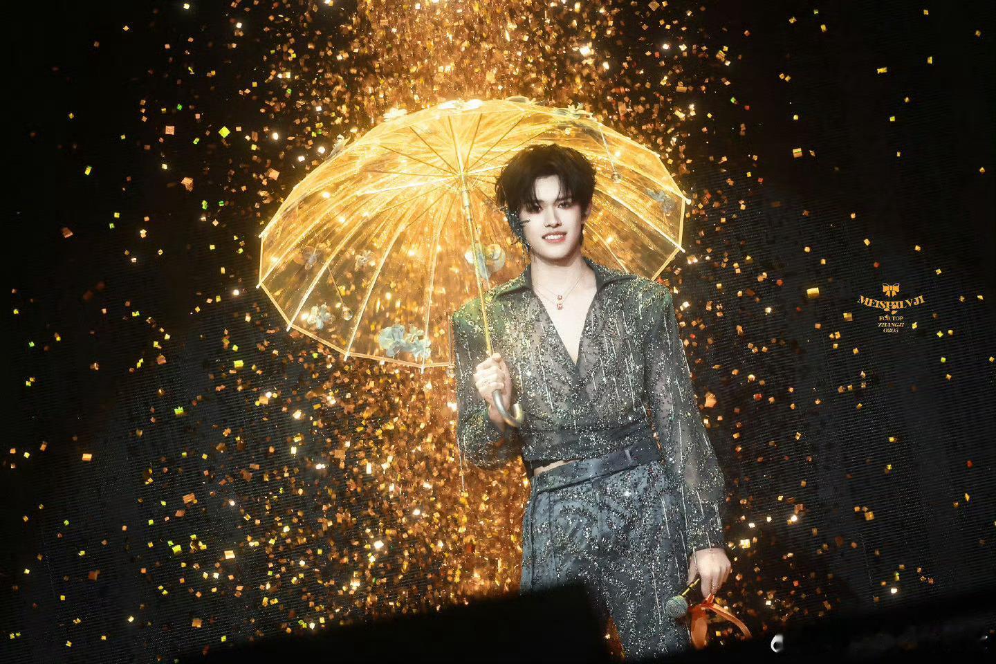 张极唱了重庆话rap张极重庆话表白粉丝张极这段重庆话rap太有感染力，直白又真诚