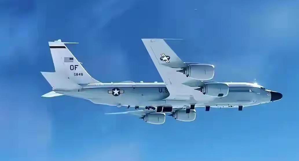 伊朗突然否认军演，美军警告却早了一步！剧本都不敢这么写！

前两天刚传伊朗要在霍