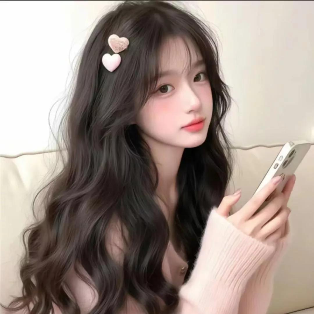 镜中人影，笑语如花。粉裳花影照 镜中娇影 蝶影红妆照 花颜笑语 对镜红妆 浅纱镜