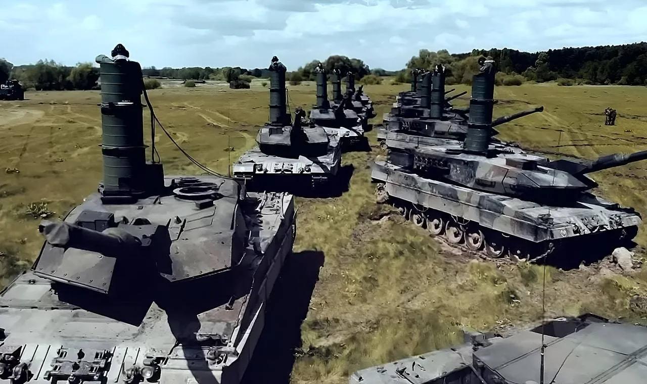 波兰媒体：华沙正准备在乌克兰采取军事行动 波兰当局在三个月内禁止公民进入与乌克兰