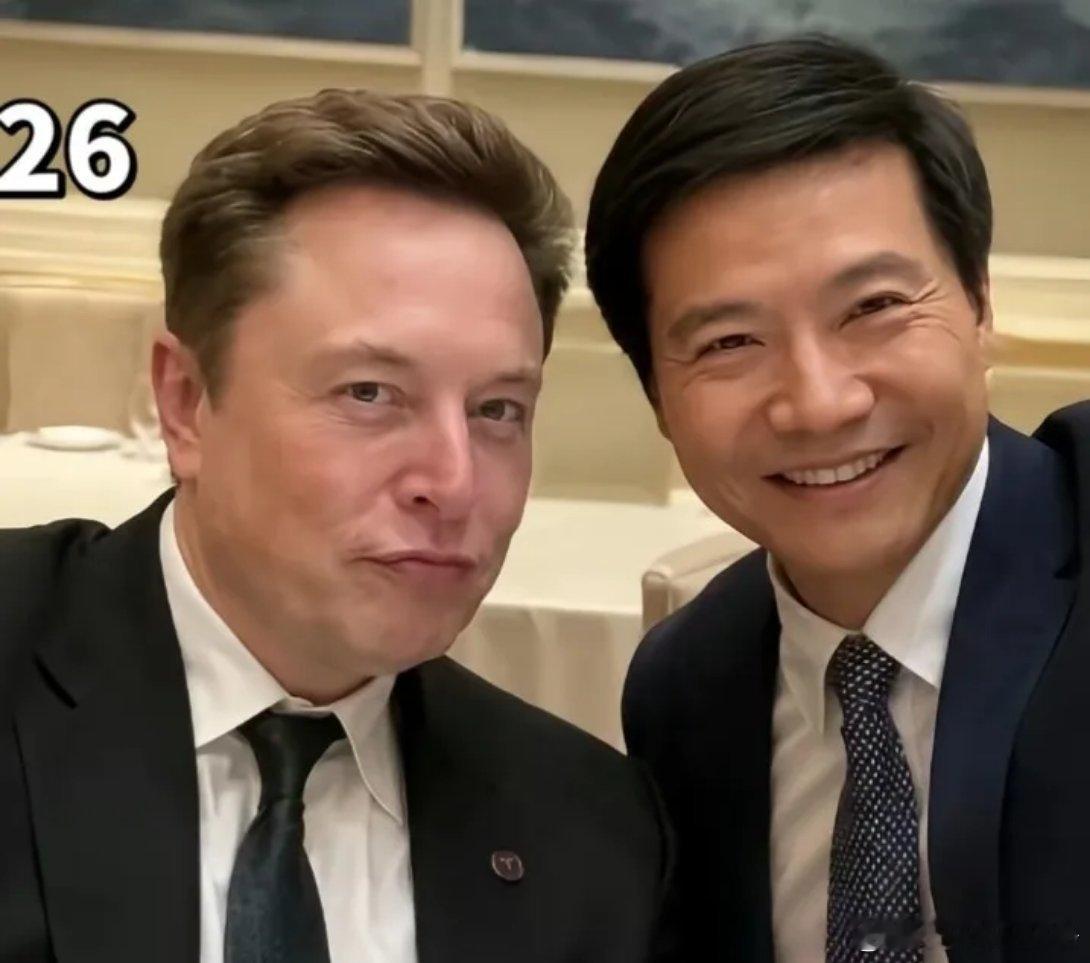 马斯克都56岁了，看不出年纪，看着也就跟三十几岁的中年人一样。再看咱们小米创始人