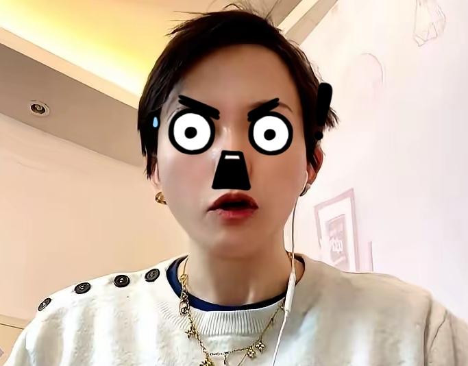 害人之心不可有！
提起犀利大王，真是一手好牌打得稀烂，如今的境遇太让人唏嘘。
 