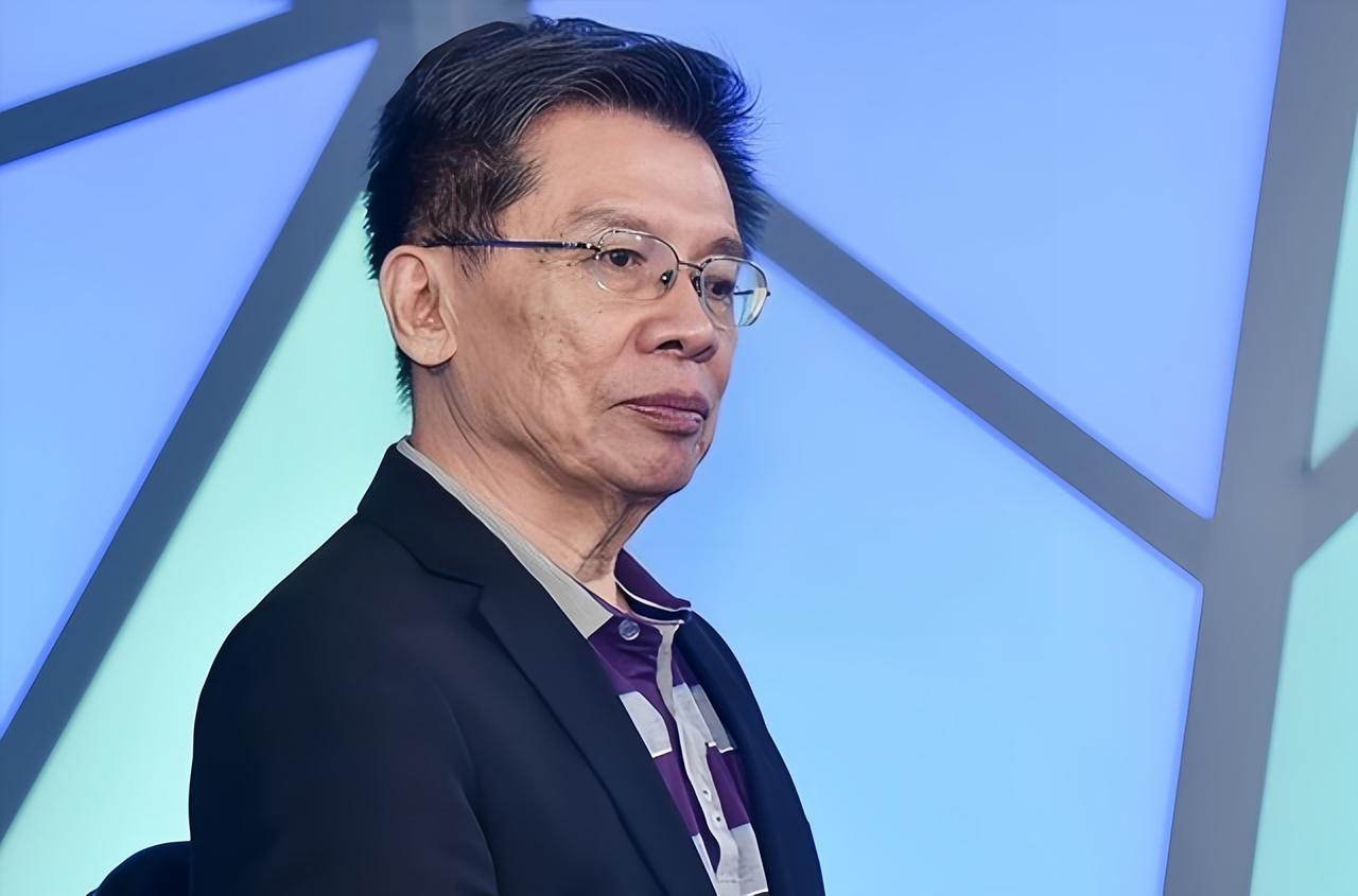 2020年，台湾“前立委”沈富雄说：假如解放军登陆台湾成功，我举白旗投降！

沈