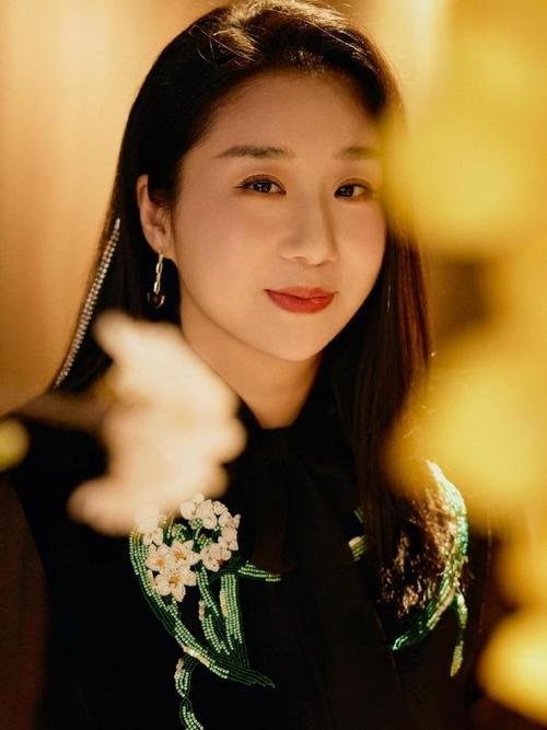 傅首尔妈姐变御姐傅首尔瘦了傅首尔 ​​​