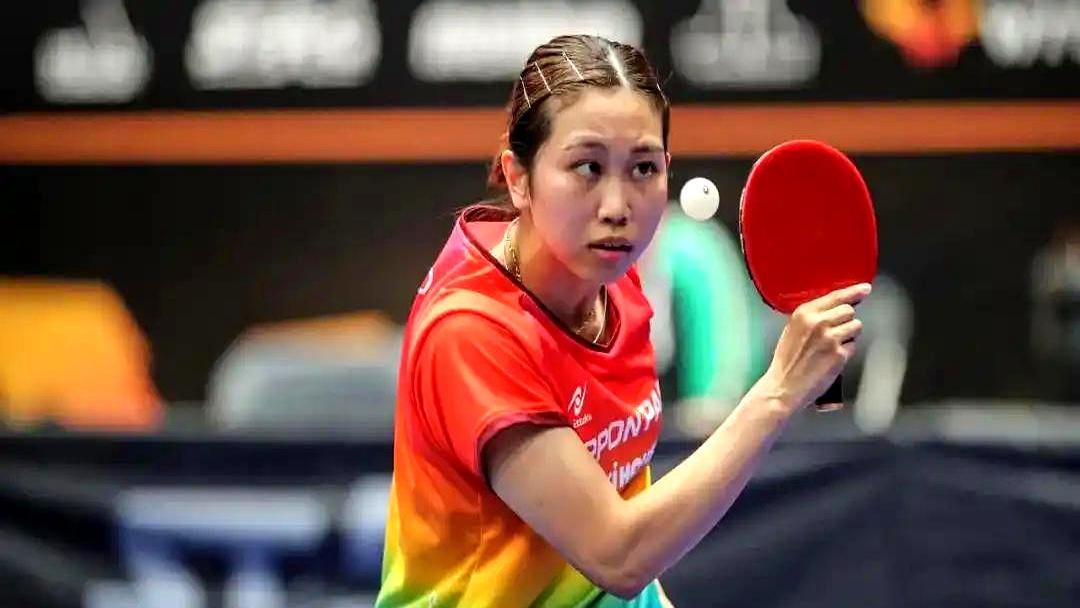 3-0横扫！削球手杀疯了
 
日本29号佐藤瞳，把20号迪亚兹摁在地上摩擦。三局