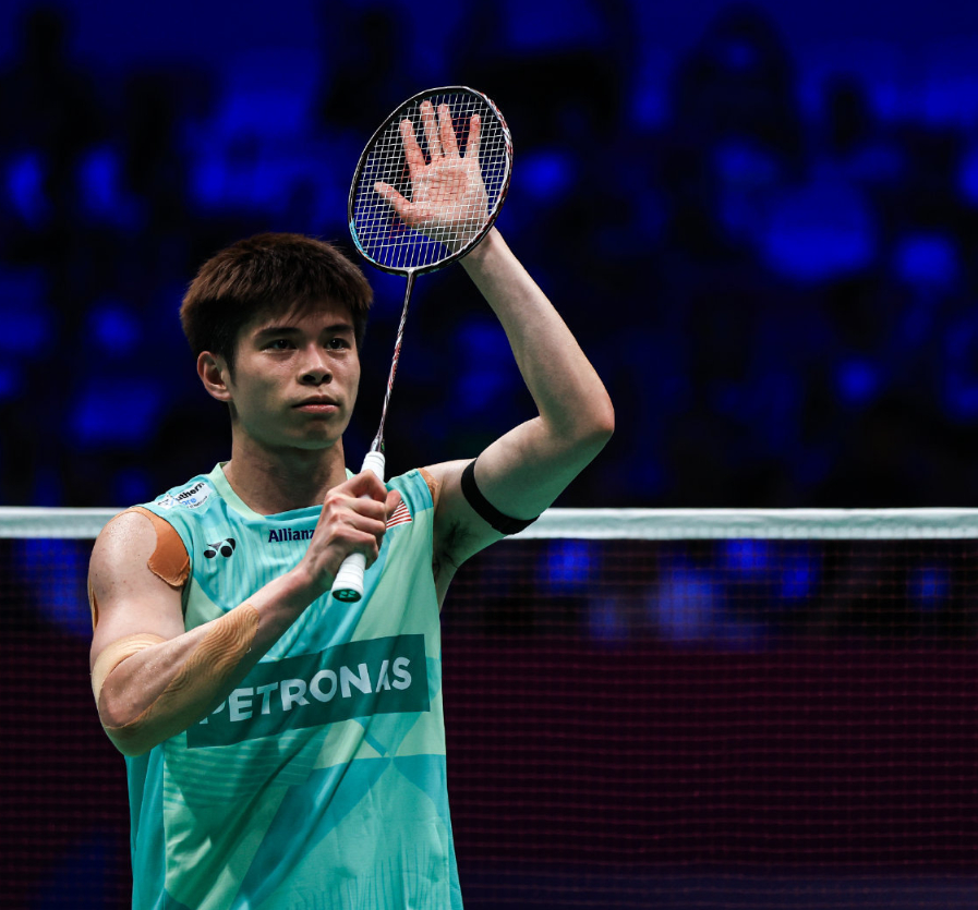 2026年名古屋亚运会 [我来了]梁峻豪20-22 21-12 21-17乔纳坦