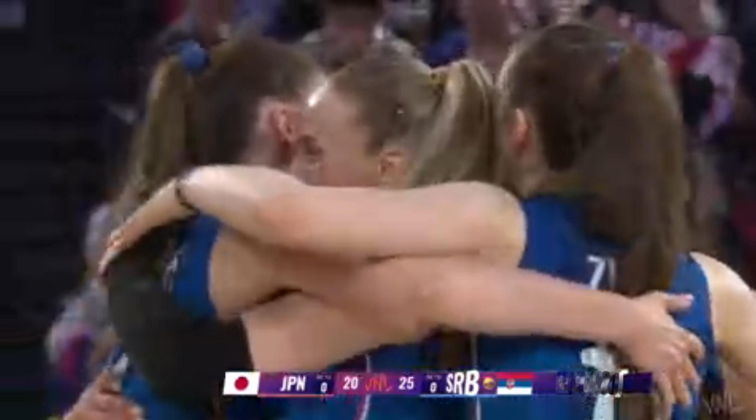 塞菇1-0日本世界女排联赛 第一局拦网得分4-1，有效拦网10-4，打日本有拦网